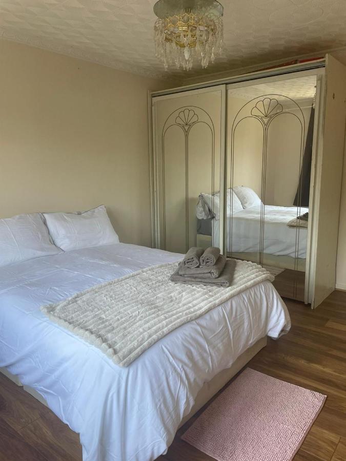 Single And Doubles Rooms Close To Central لندن المظهر الخارجي الصورة